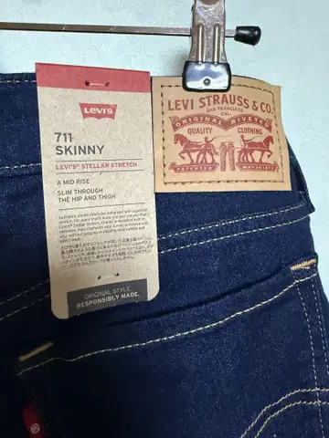 택 포함 새상품 Levi's 711 SKINNY 스키니 데님 29x28