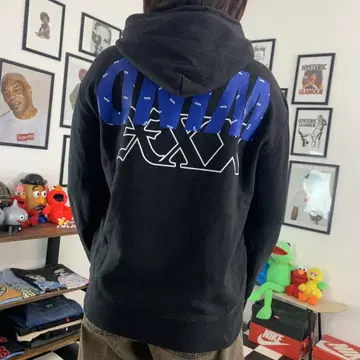 GOD SELECTION XXX WIND AND SEA HOODIE