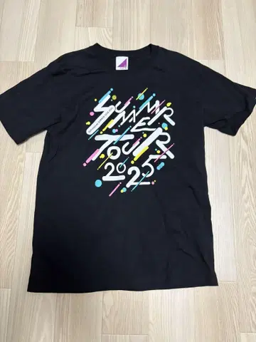 노기자카46 T셔츠 도쿄ver. 한여름 전국 투어 2025 M사이즈 셔츠