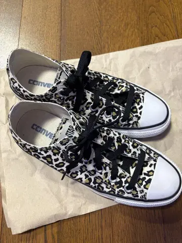 CONVERSE ALL STAR 레오파드 무늬 스니커즈