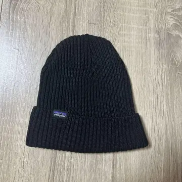 Patagonia 블랙 니트 비니