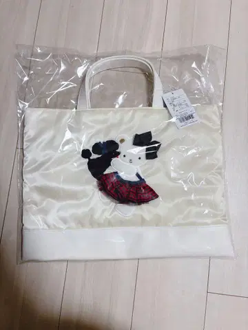 Bibiy. x familiar 백 토트백