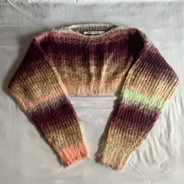 PERVERZE Gradient Stripe Top and Scarf