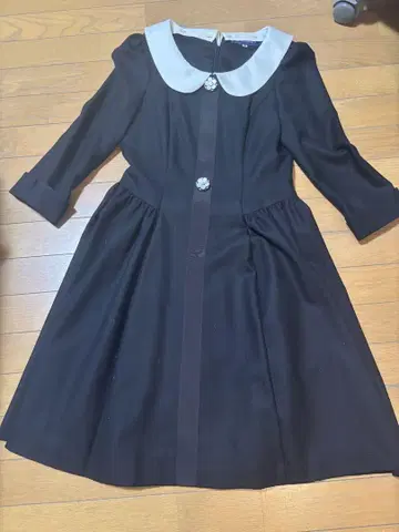 MS GRACY 카라 부착 블랙 원피스 38