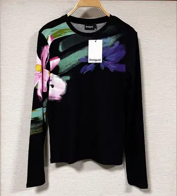 택 포함 새상품 DESIGUAL 데시구알 꽃무늬 긴팔 티셔츠 M