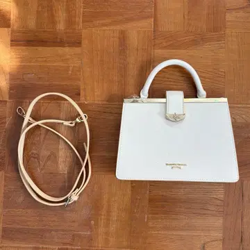 미사용 새상품 [사만다 타바사] 카드캡터 사쿠라점 한정판 숄더백 화이트