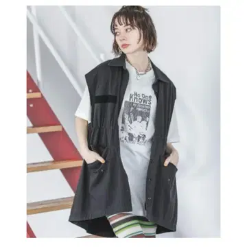 JEANASIS 미니 베스트 블랙