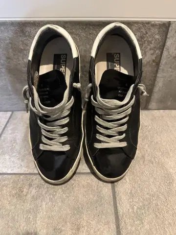 [새상품급] 골든구스 SUPERSTAR 블랙 가죽 스니커즈