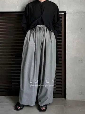 [ 미사용 새상품 ] LOHEN 플리츠 턱 스트레이트 팬츠 38 그레이