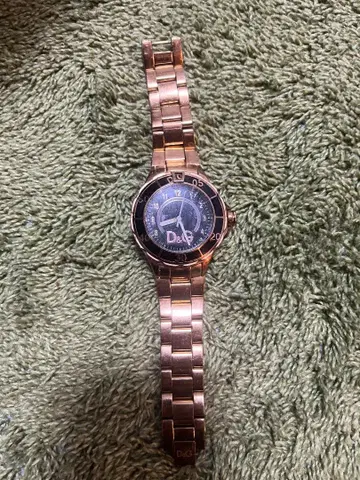 D&G 손목시계