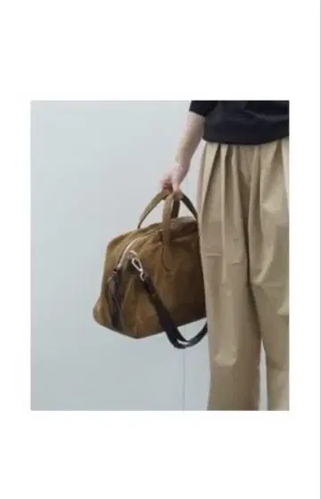 [ CLAUDIA / 클라우디아 ] BOSTONTOTE SWEDE
