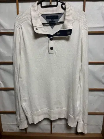 TOMMY HILFIGER 화이트 니트 M