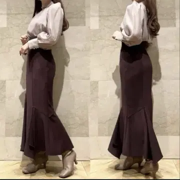snidel 다크 퍼플 하이웨스트 플레어 스커트 미사용 새상품