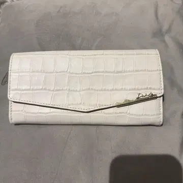 Dakota 크로커다일 패턴 장지갑 화이트
