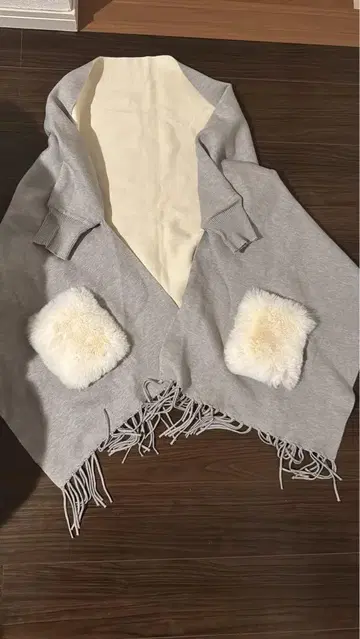 그레이 판초 플리스 울 포켓 부착