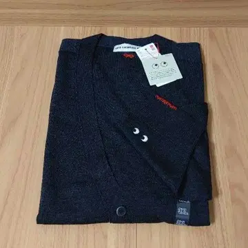 새상품 3XL 유니클로 안야 힌드마치 V넥 가디건 다크 그레이