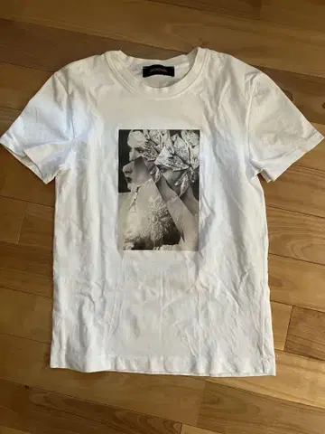 SPORTMAX 화이트 T셔츠 그래픽 프린트 S-M 상당