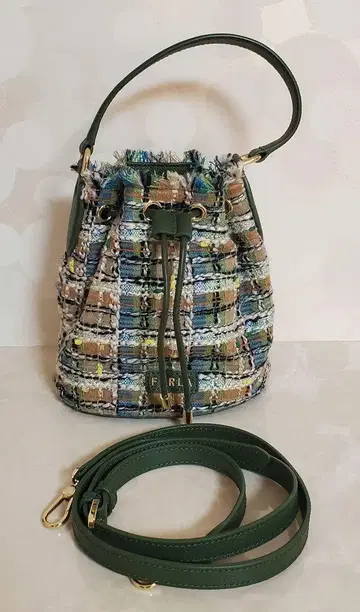 컨디션 최상 FURLA 2way 숄더백 버킷 트위드 Clio