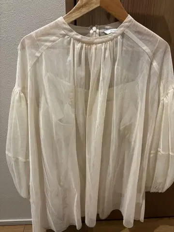 CLANE 아이보리 시스루 긴팔 블라우스