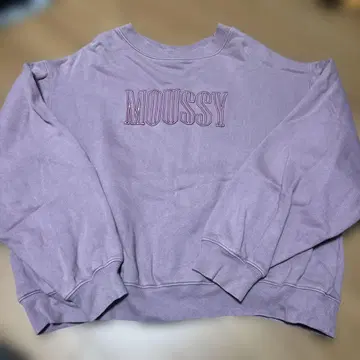 MOUSSY 퍼플 자수 로고 맨투맨