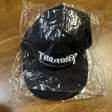 THRASHER 블랙 캡 택 포함