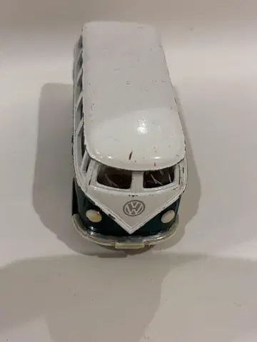 Volkswagen 버스 미니카 그린과 화이트