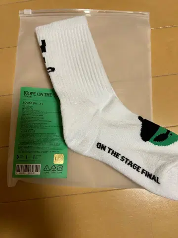 새상품 HOPE ON THE STAGE SOCKS (WT) - FINAL