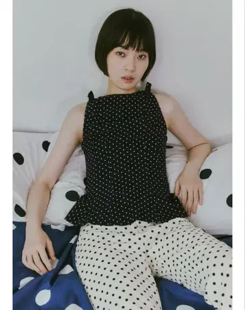 ZARA 도트 무늬 페플럼 리본 상의