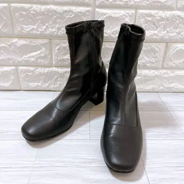 새상품급 잉그 사이드 지퍼 부츠 블랙 24cm EE