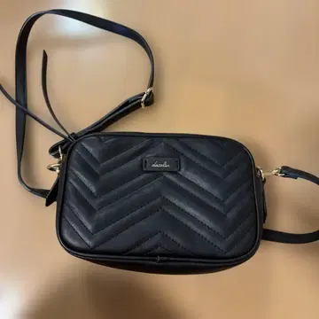 dazzlln 블랙 숄더백