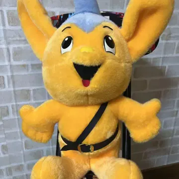옐로우 컬러 봉제 인형 큰 귀 포함