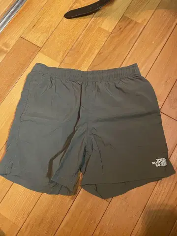 THE NORTH FACE 버사타일 숏팬츠 S 사이즈 중고품