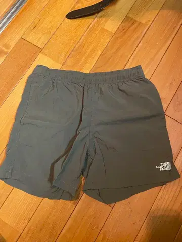 THE NORTH FACE 버사타일 숏팬츠 S 사이즈 중고품
