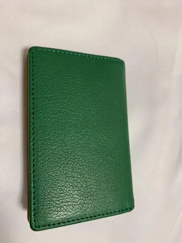 거의 미착용 새상품 동급 브루나보인 가죽 카드 케이스