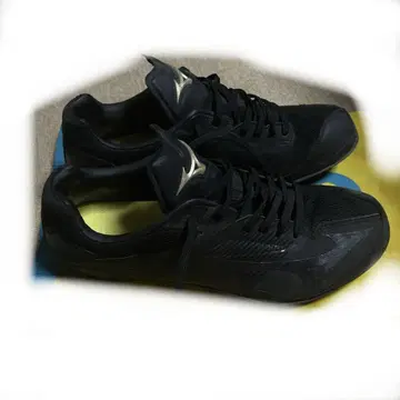 Mizuno 블랙 스파이크 슈즈 27cm