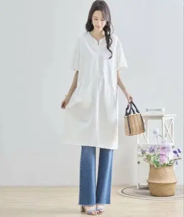 화이트 튜닉 반팔