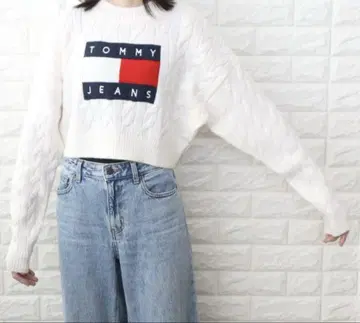 Tommy Jeans 케이블 니트 박스 실루엣 스웨터