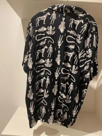 OBEY 반팔 셔츠 M 골격과 동물 프린트