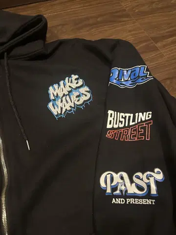 MAKE WAVES FIRE ZIP 후드티