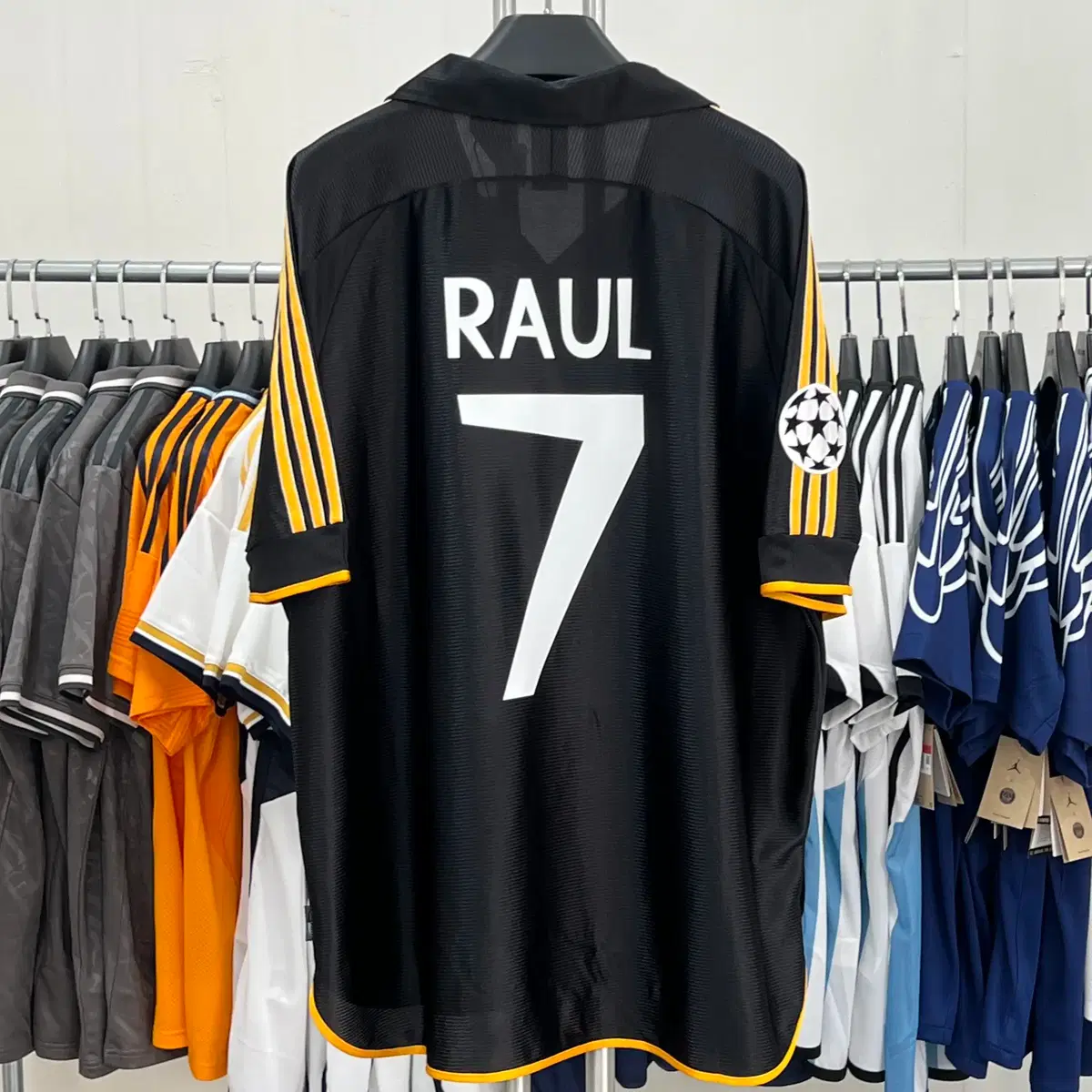 99/00 Real Madrid Away NO.7 Raul Jersey on Bunjang Global Site.