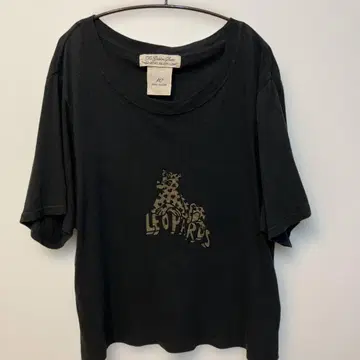 카오스 별주 레미 레오파드 프린트 블랙 T셔츠