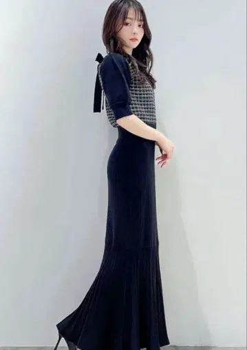 RESEXXY 5부 소매 머메이드 니트 원피스