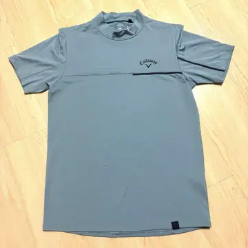 새상품급 타이틀리스트 반팔 골프웨어