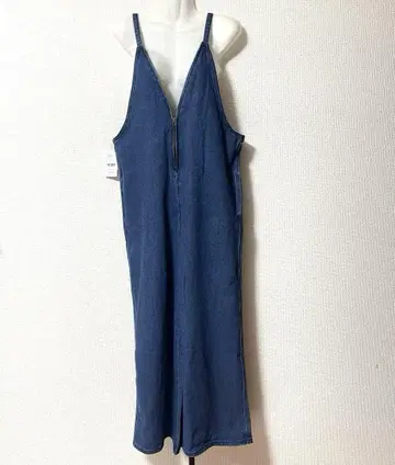 새상품 AMELY 에밀리 프론트 지퍼 데님 올인원