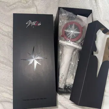Stray Kids 공식 응원봉 화이트/레드