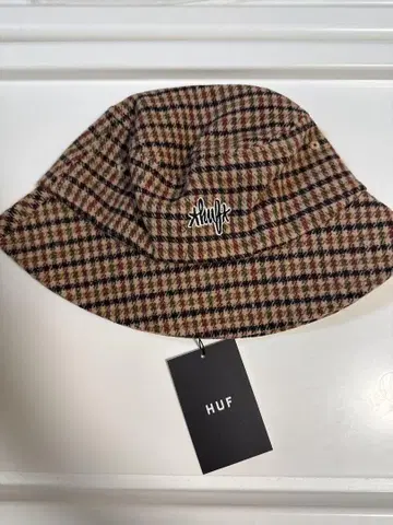 HUF 체크 무늬 버킷 햇 brown
