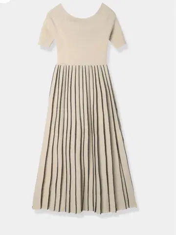 L'AUBE BLANC Off shoulder Pleats dress