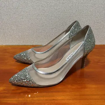 새상품급 다이애나 결혼식 드레스 웨딩 펌프스 23.5cm