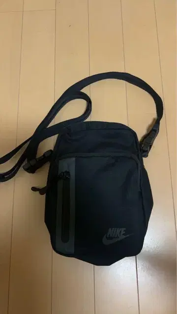 Nike 블랙 숄더백