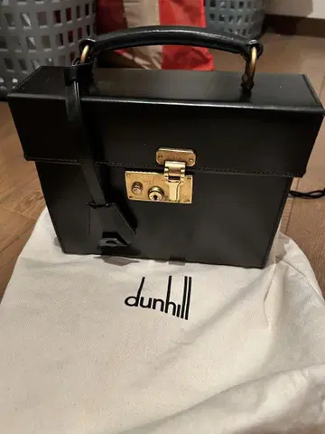 [ 9월 한정 판매 ] dunhill 블랙 락백 탑 핸들 수납 가방 포함